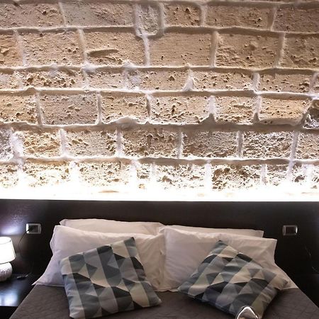 La Giudecca Trani Bed & Breakfast ภายนอก รูปภาพ